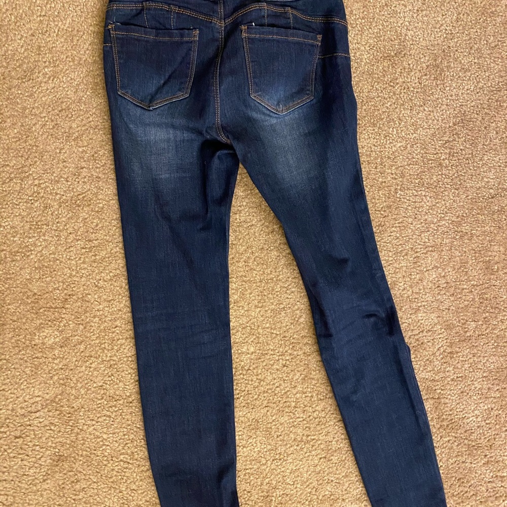 Tummy control and butt lifter skinny jeans.